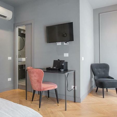 The Mendeli Suite Rome Bagian luar foto